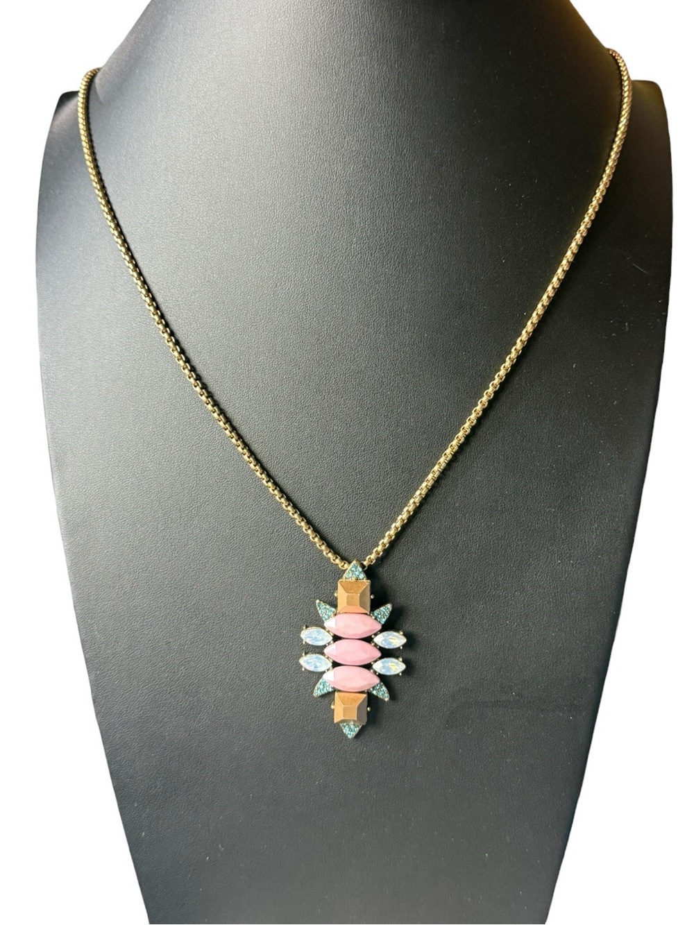 4286. Vintage Style Statement Necklace‎ Pink Blue Rhinestone Gold Tone Pendant